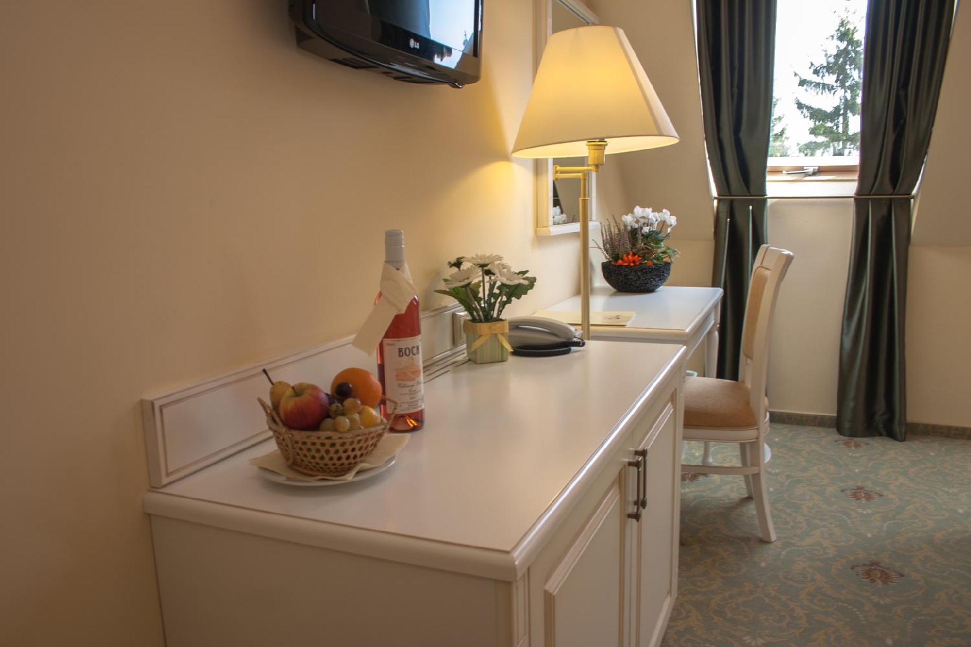 Calimbra Wellness Hotel Superior Μίσκολτς Εξωτερικό φωτογραφία