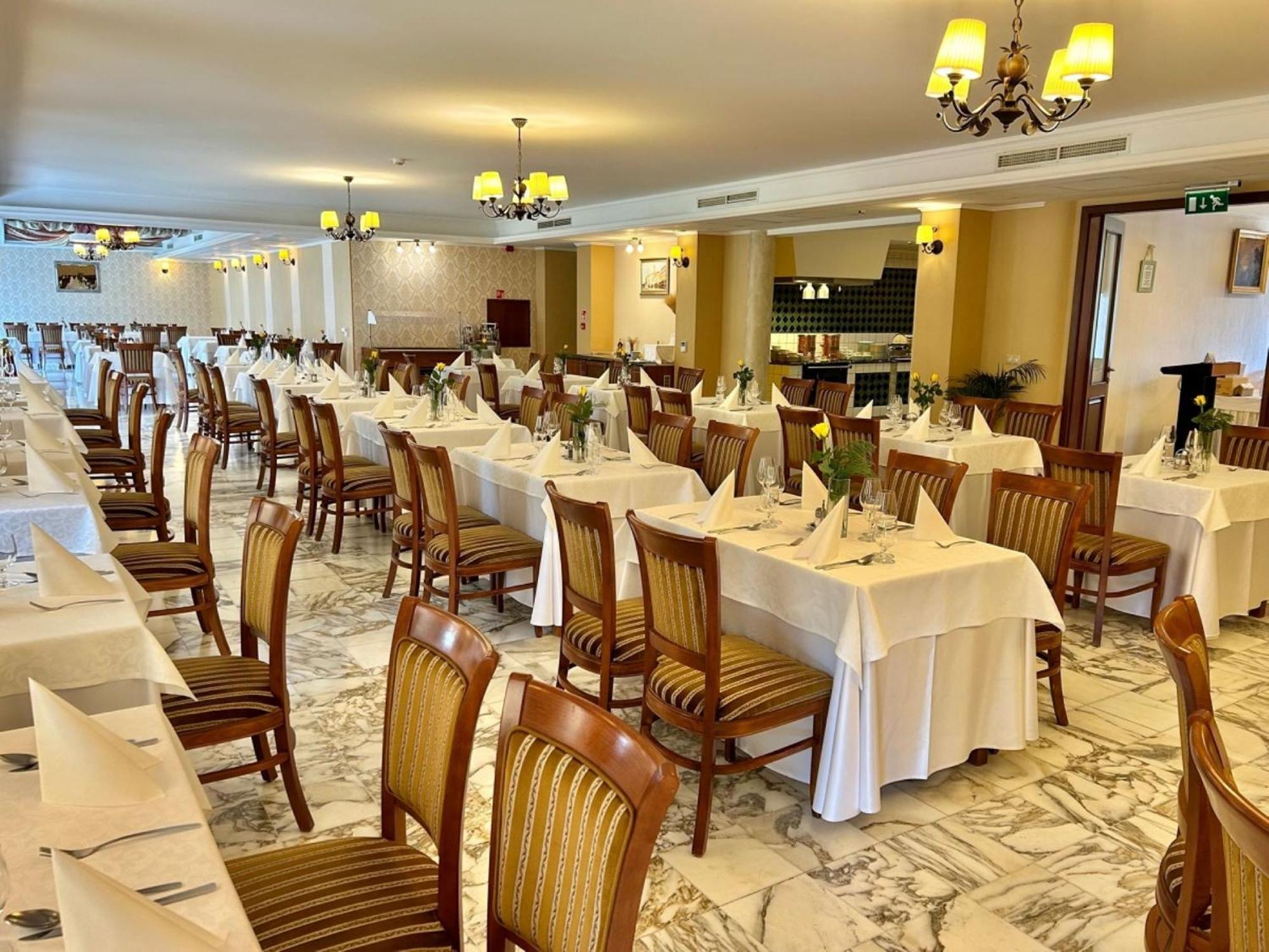 Calimbra Wellness Hotel Superior Μίσκολτς Εξωτερικό φωτογραφία
