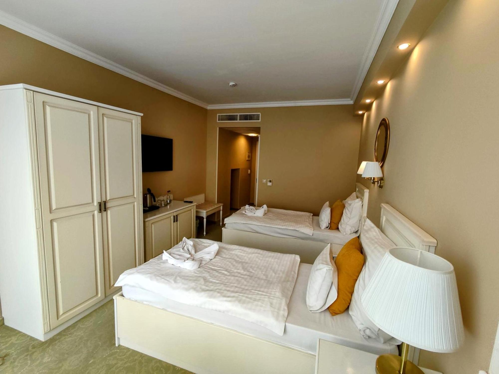 Calimbra Wellness Hotel Superior Μίσκολτς Εξωτερικό φωτογραφία