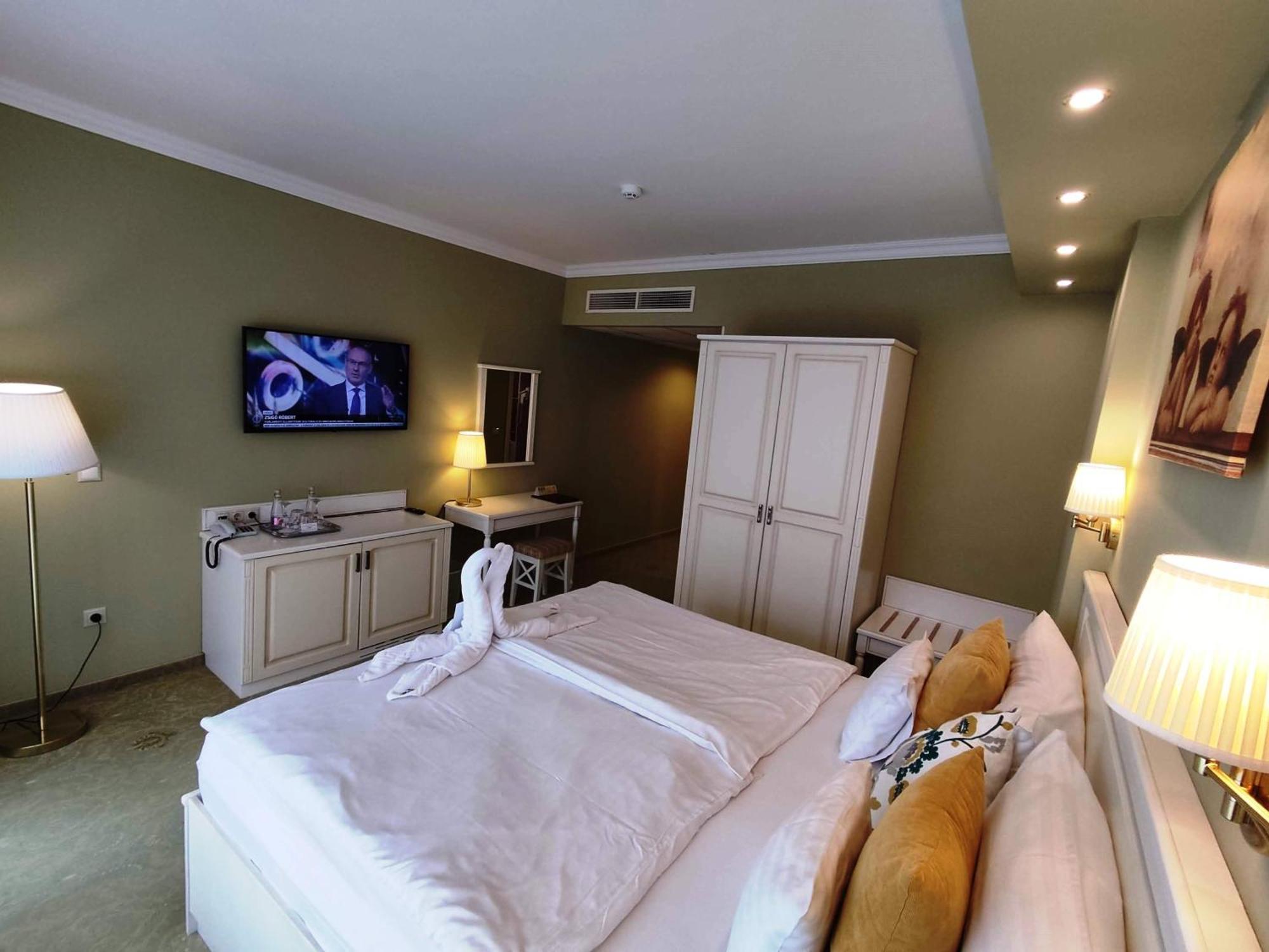 Calimbra Wellness Hotel Superior Μίσκολτς Εξωτερικό φωτογραφία