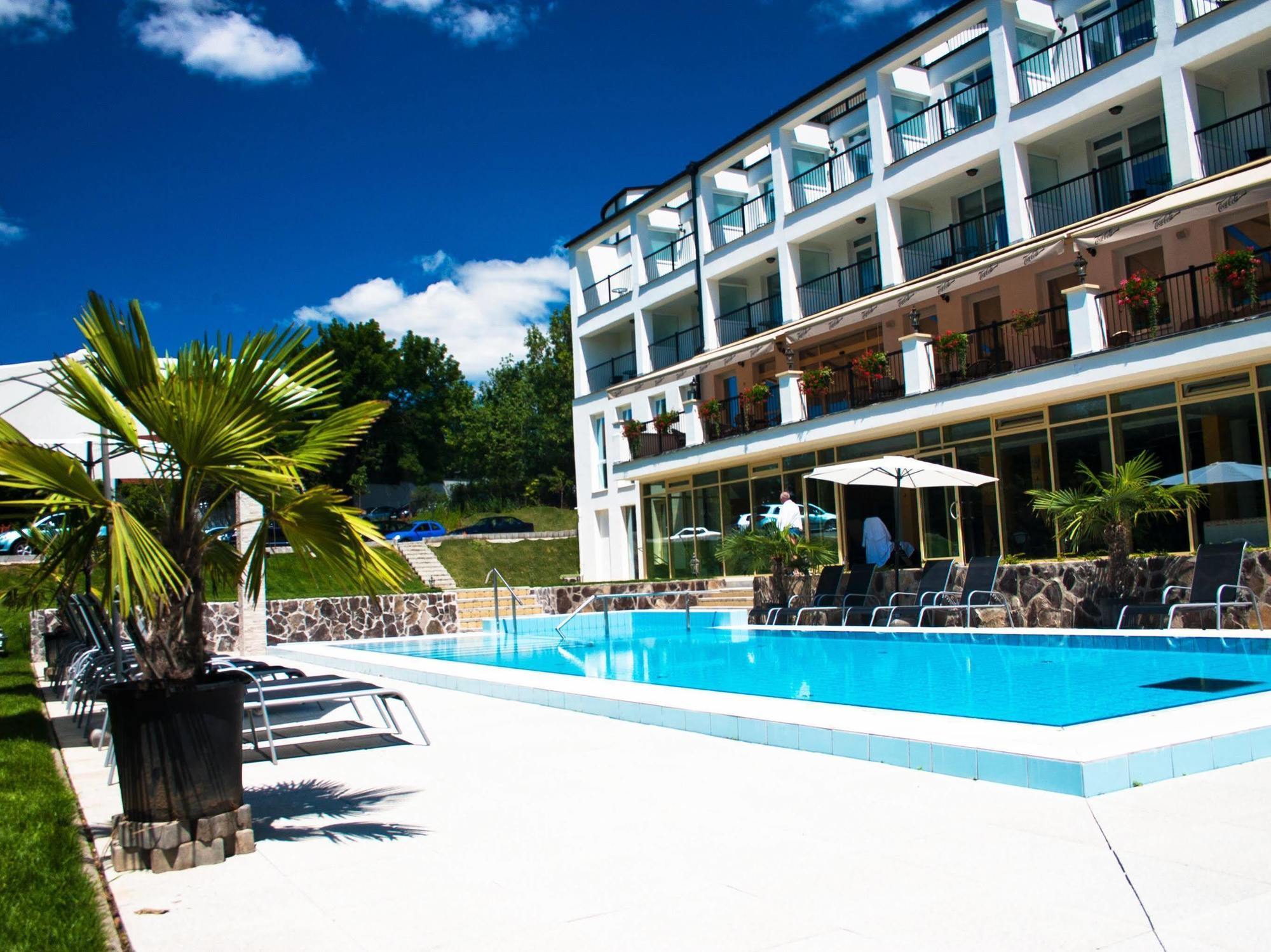 Calimbra Wellness Hotel Superior Μίσκολτς Εξωτερικό φωτογραφία